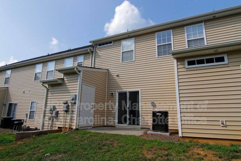 Townhouse for rent at 8618 Twined Creek Lane, Charlotte, NC 28227