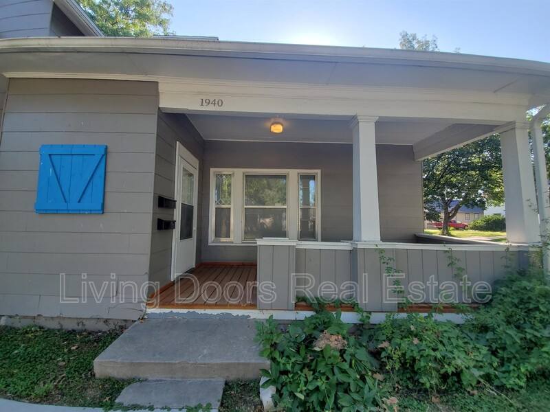 Apartment for rent at 1940 S 16 St #1, Lincoln, NE 68502