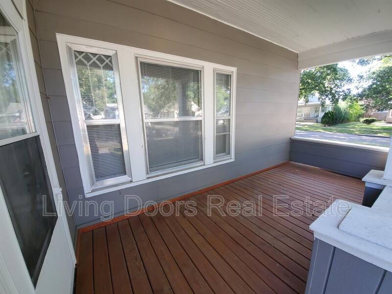 Apartment for rent at 1940 S 16 St #1, Lincoln, NE 68502