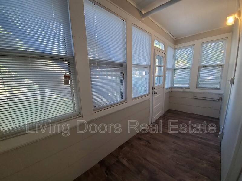 Apartment for rent at 1940 S 16 St #1, Lincoln, NE 68502