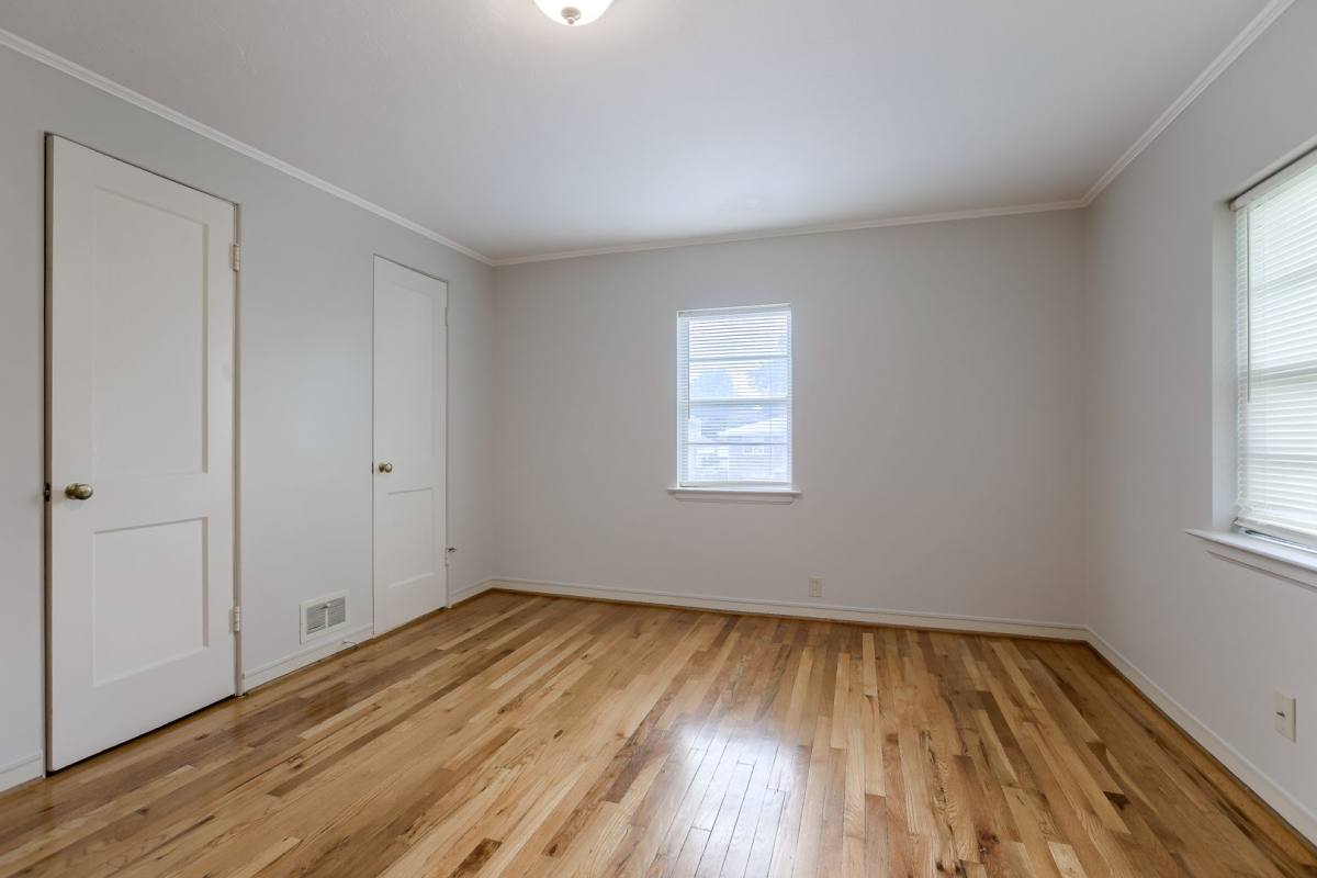 Apartment for rent at 2030 2034 S St, Lincoln, NE 68502