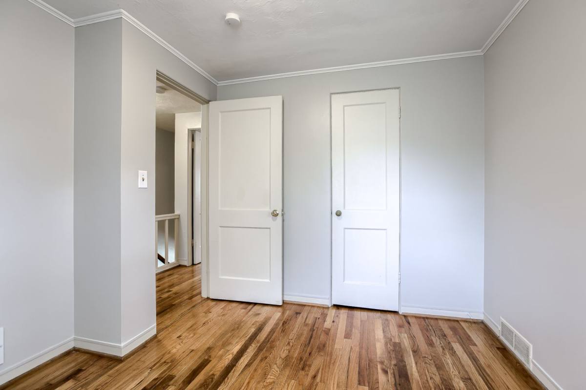 Apartment for rent at 2030 2034 S St, Lincoln, NE 68502