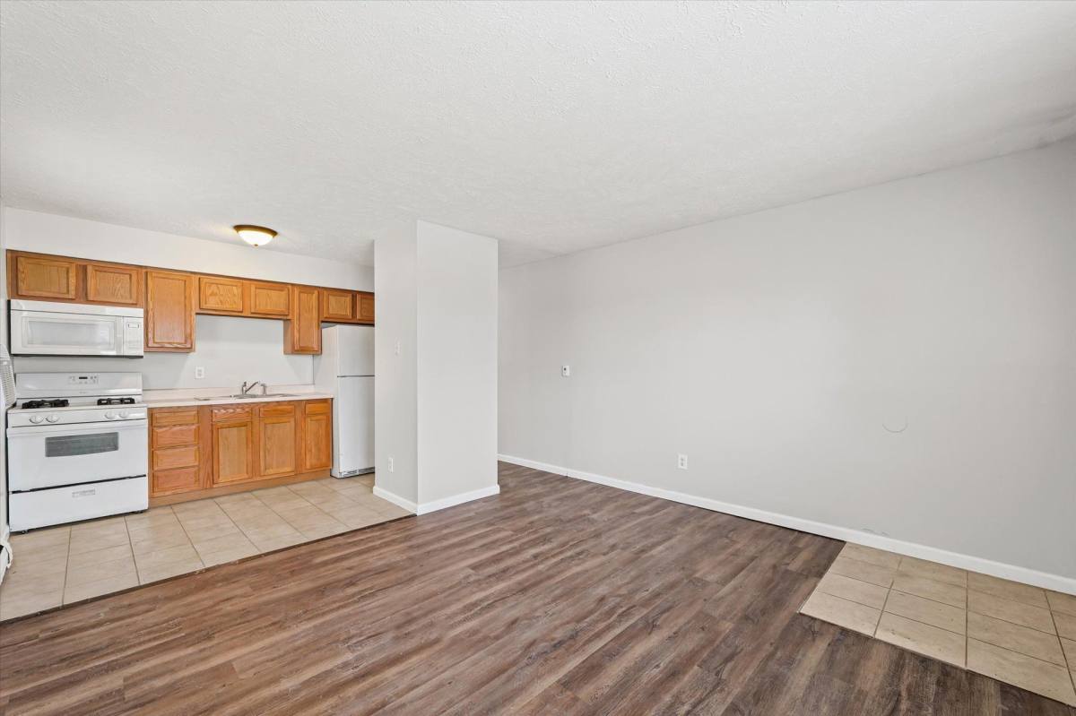 Apartment for rent at 339 Riley Dr, Bloomington, IL 61701