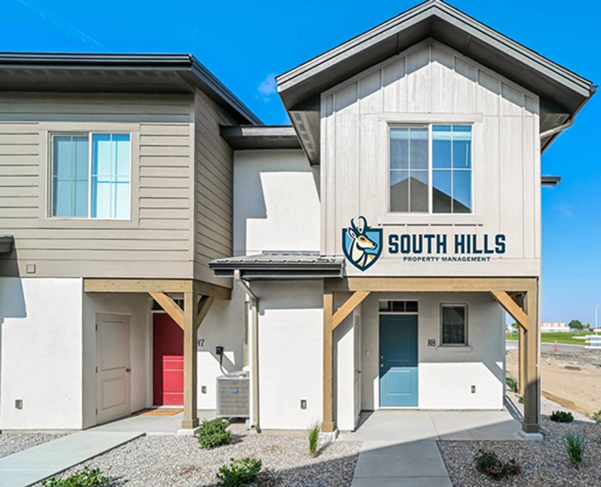 Townhouse for rent at 125 10th Ave W, Jerome, ID 83338