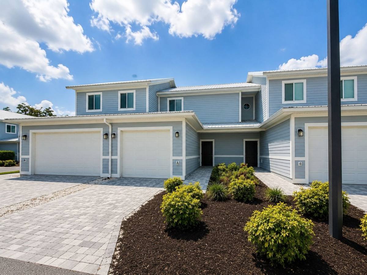 Townhouse for rent at 2430 Willow Way, Winter Haven, FL 33881