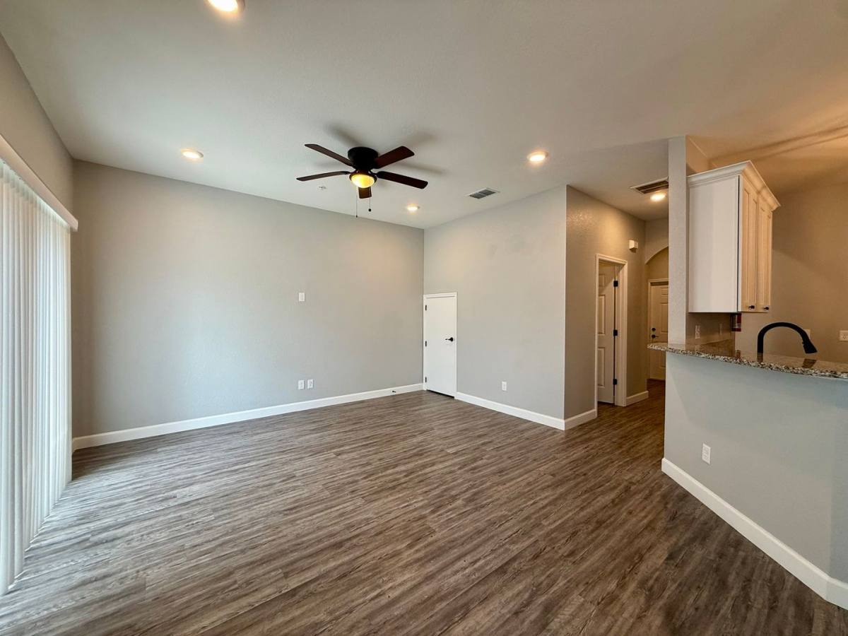 House for rent at 2430 Willow Way, Winter Haven, FL 33881