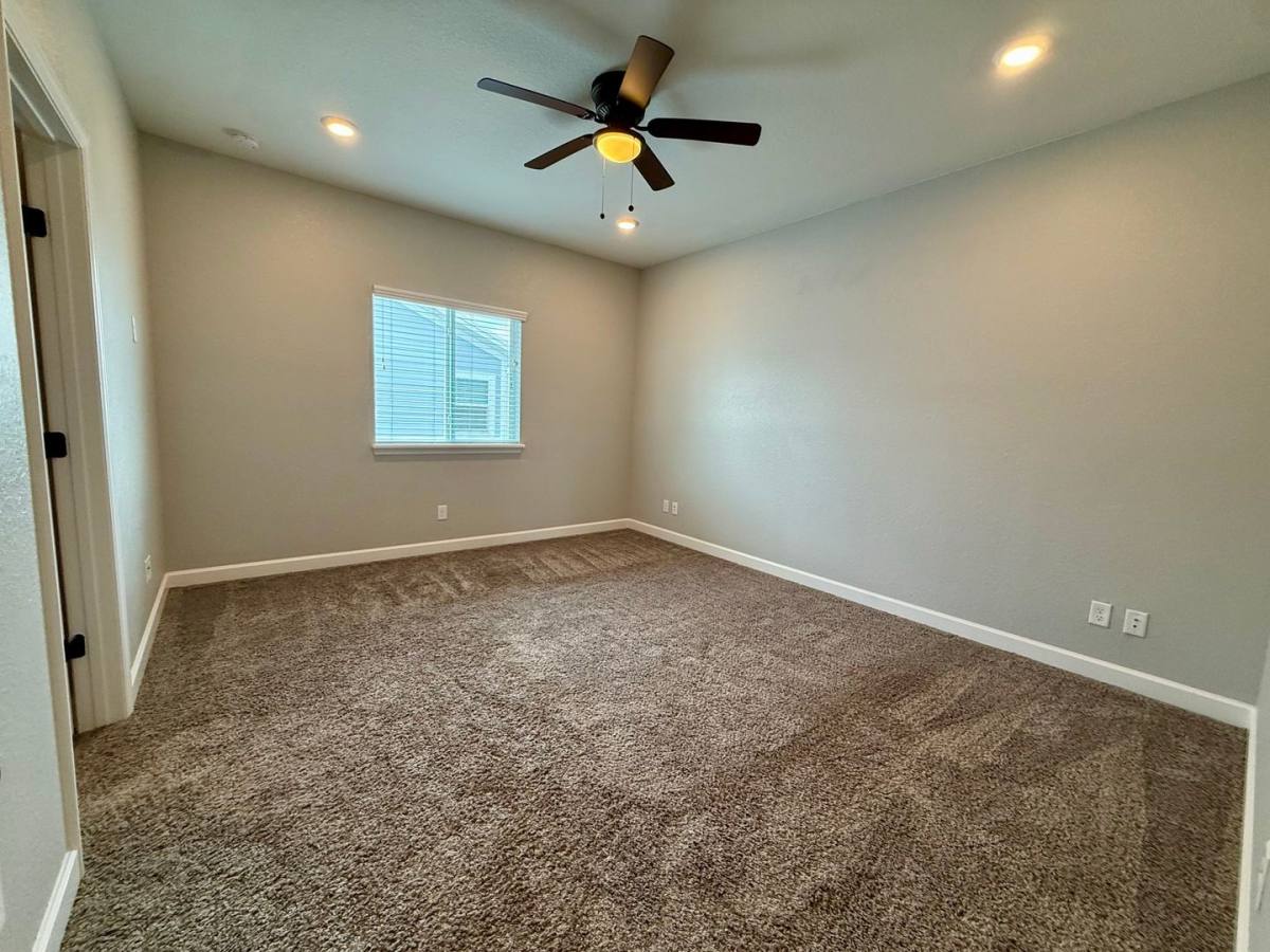 House for rent at 2430 Willow Way, Winter Haven, FL 33881