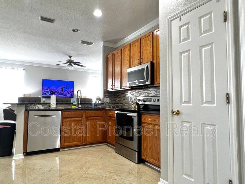 House for rent at 8848 Cameron Crest Dr, Tampa, FL 33626