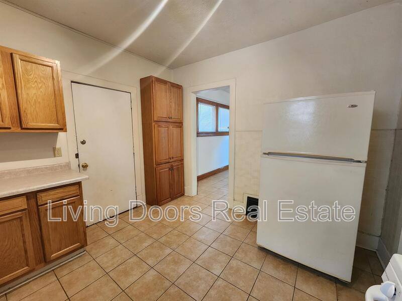 House for rent at 836 N 29th St, Lincoln, NE 68503