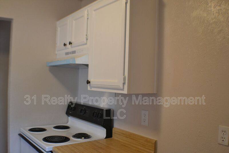 House for rent at 1520 Pebblewood Dr, Dallas, TX 75217
