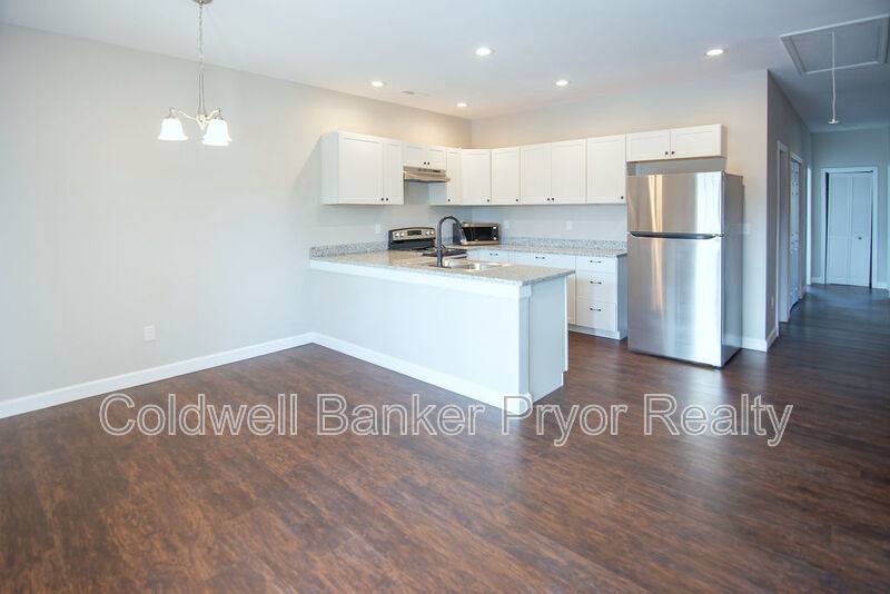 Townhouse for rent at 33 Michigan Lane, Dunlap, TN 37327