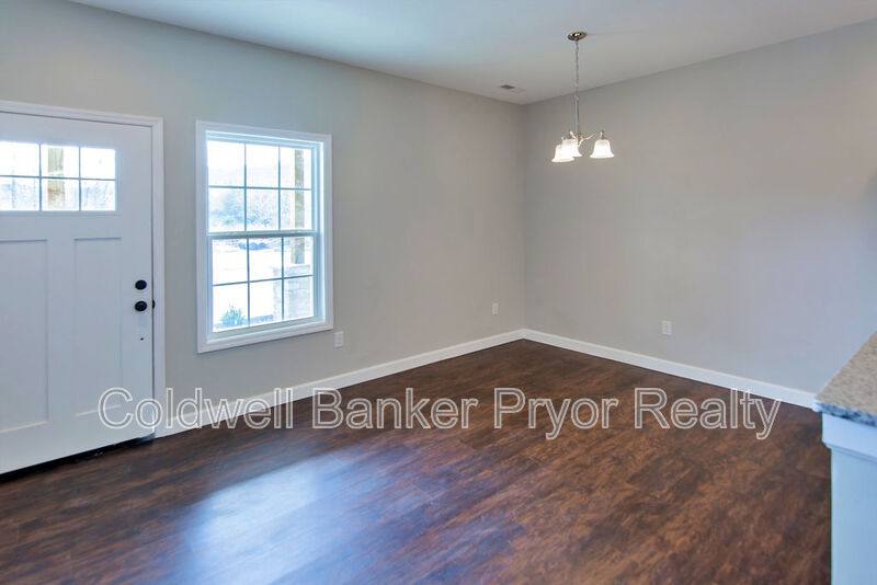 Townhouse for rent at 33 Michigan Lane, Dunlap, TN 37327