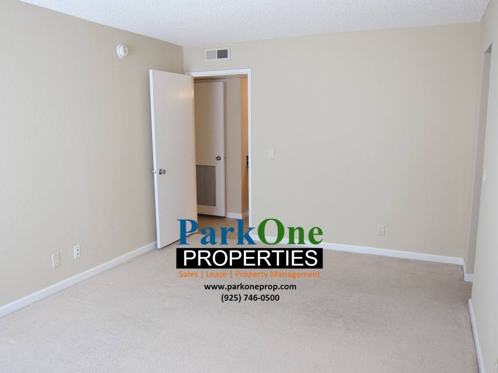 Condo for rent at 340 N Civic, Walnut Creek, CA 94596
