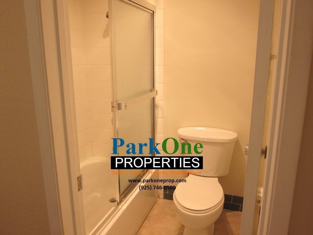 Condo for rent at 340 N Civic, Walnut Creek, CA 94596