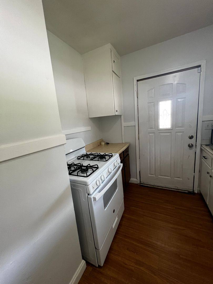 House for rent at 1455 W 12th St, Davenport, IA 52804