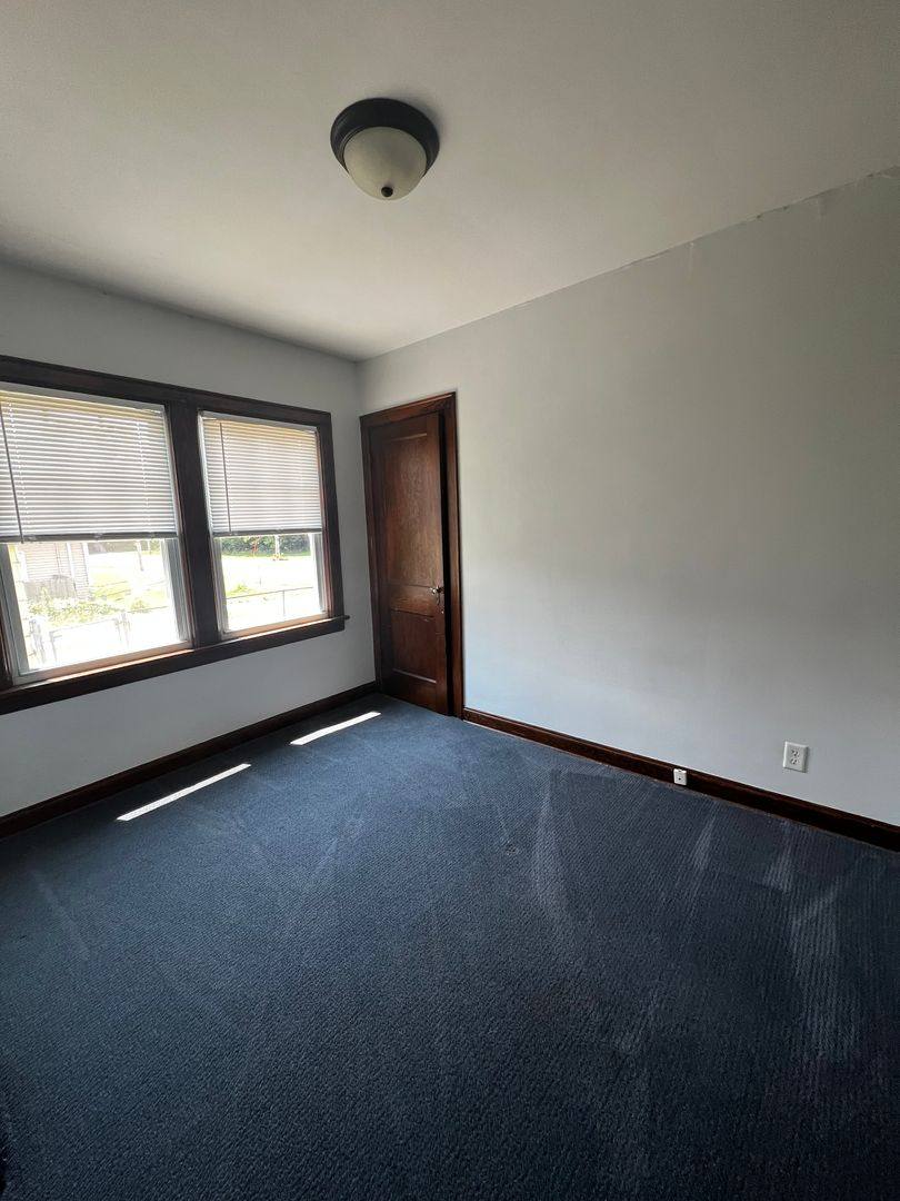House for rent at 1455 W 12th St, Davenport, IA 52804