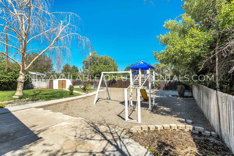 House for rent at 1671 E 7080 S, Salt Lake City, UT 84121