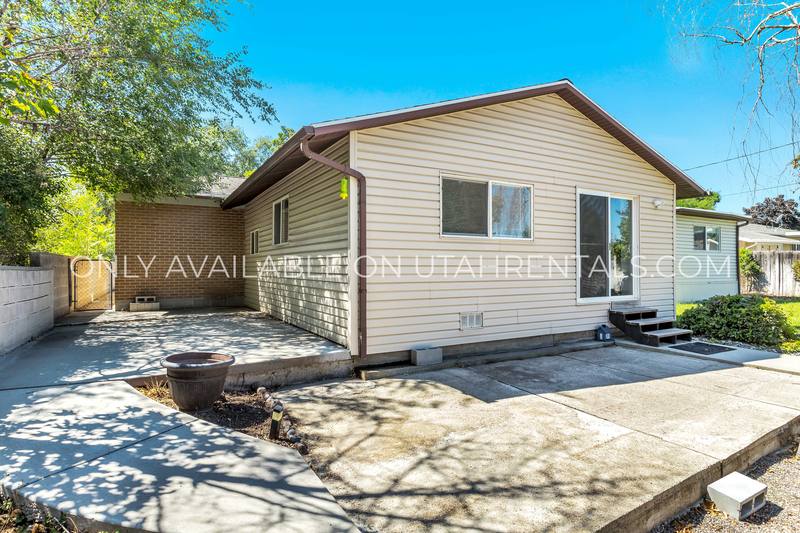 House for rent at 1671 E 7080 S, Salt Lake City, UT 84121