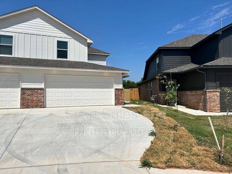 House for rent at 10805 NW 119th Place, Yukon, OK 73099