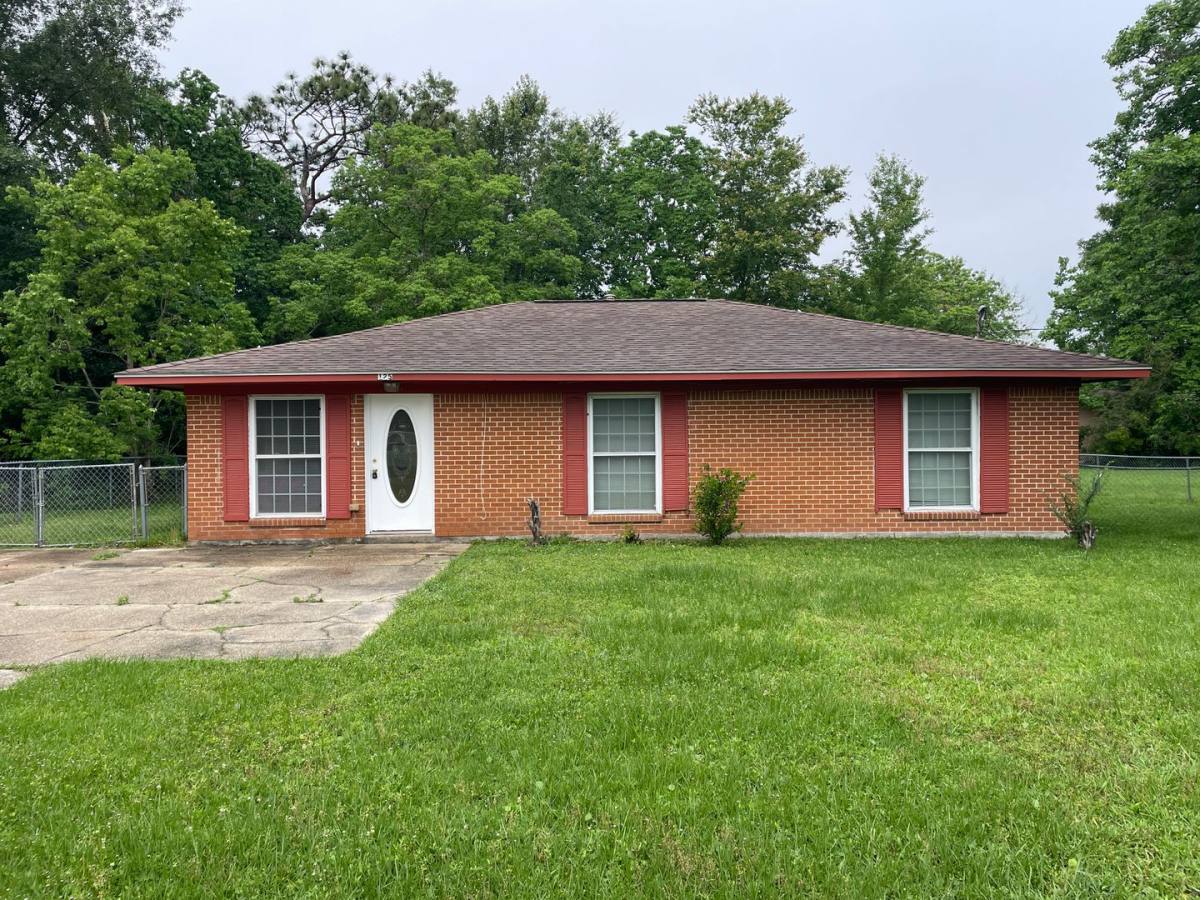 House for rent at 125 Cherry Court, Gulfport, MS 39501