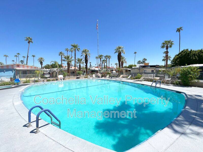 House for rent at 134 Fondulac St, Palm Springs, CA 92264