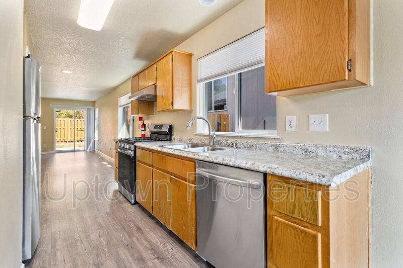 House for rent at 14174 SE Summerfield Loop, Happy Valley, OR 97086