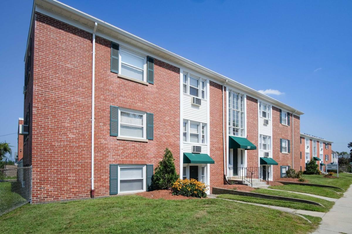 Apartment for rent at 277-287 Pine St, Lowell, MA 01851