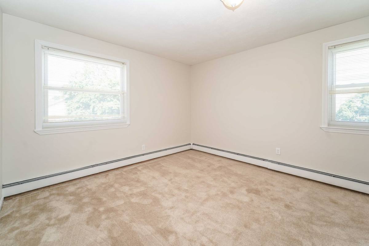 Apartment for rent at 277-287 Pine St, Lowell, MA 01851