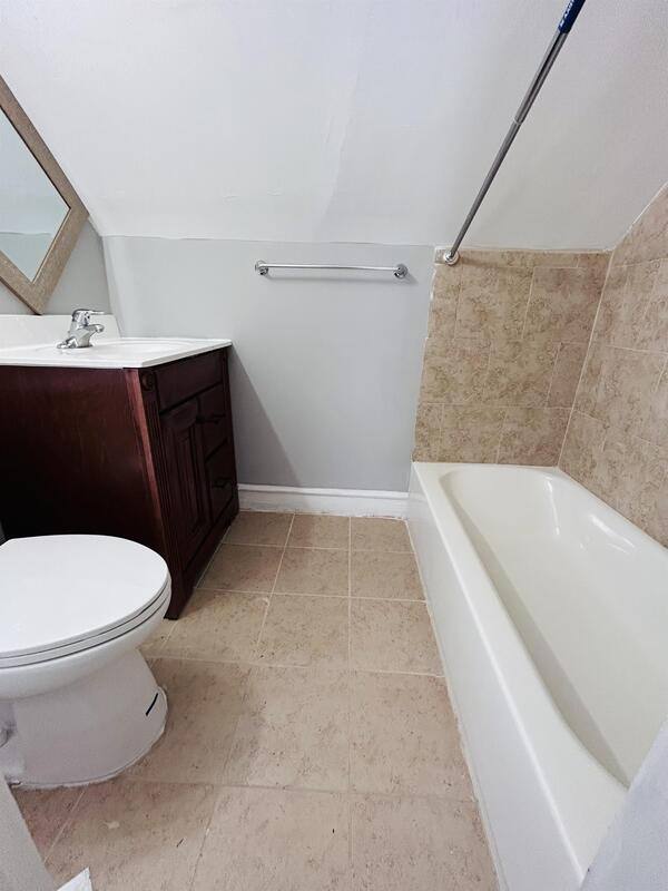 Apartment for rent at 1221 Lindley Ave #3, Philadelphia, PA 19141