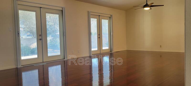 House for rent at 1267 SW Ironwood Dr, Grants Pass, OR 97526