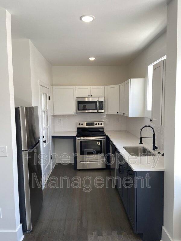 Apartment for rent at 111 N Foushee St #1, Richmond, VA 23220