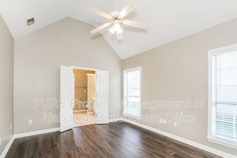 House for rent at 108 Flagstone Lane, Calera, AL 35040