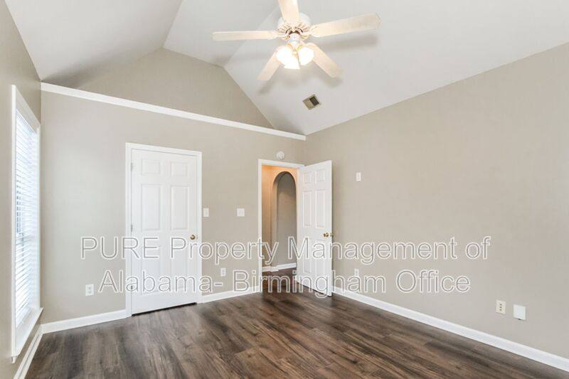 House for rent at 108 Flagstone Lane, Calera, AL 35040