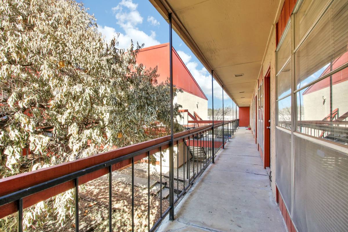 Townhouse for rent at 3243 Nacogdoches Rd, San Antonio, TX 78217