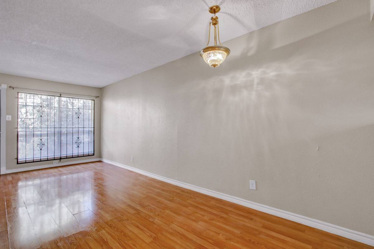 Townhouse for rent at 3243 Nacogdoches Rd, San Antonio, TX 78217