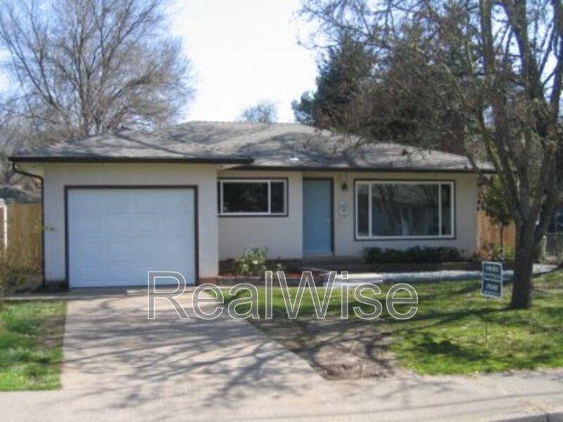 House for rent at 443 NE Baker Dr, Grants Pass, OR 97526