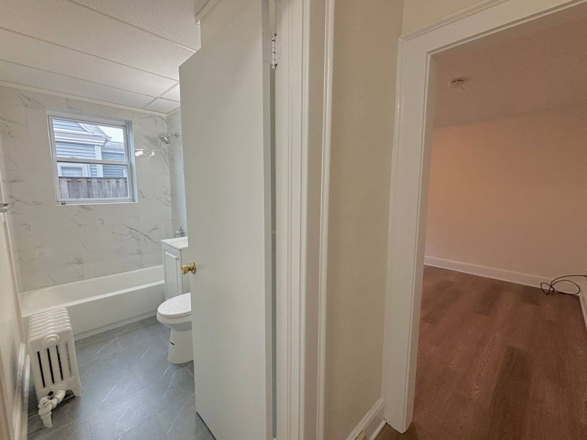 Apartment for rent at 43 W St, New London, CT 06320