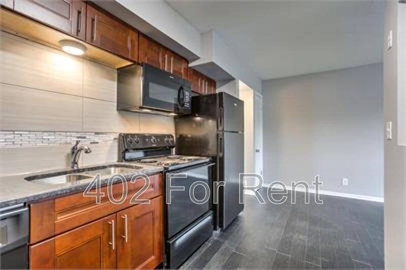 Apartment for rent at 1410 1412 N 45th St #4, Omaha, NE 68132