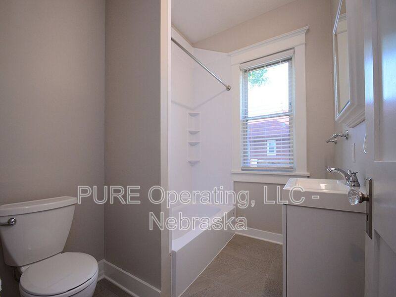 Apartment for rent at 2969 Harris St #3, Omaha, NE 68105