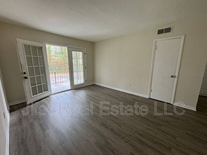 Apartment for rent at 2711 Fairlee Dr #B5, Decatur, GA 30032