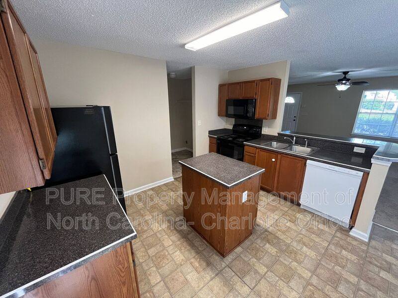 House for rent at 10636 Greatford Court, Charlotte, NC 28215