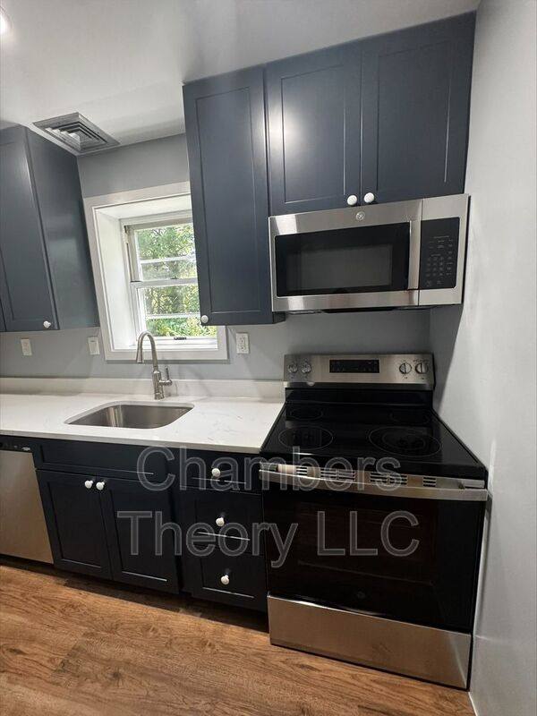 House for rent at 8221 Mount Vernon Highway, Alexandria, VA 22309