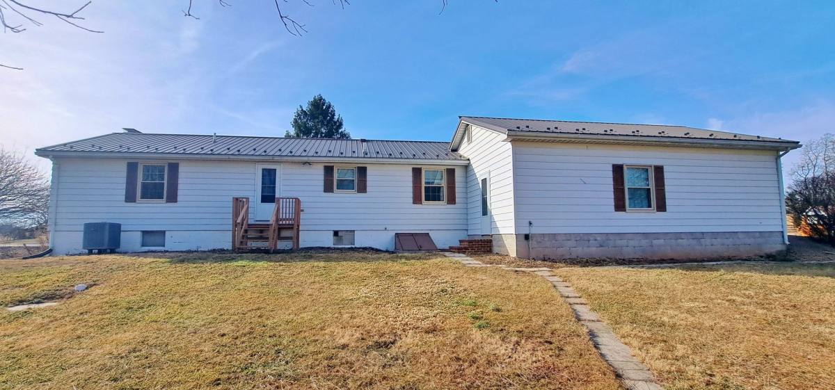 House for rent at 903 Old Carlisle Rd, Aspers, PA 17304