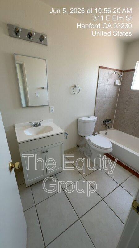 Apartment for rent at 311 E Elm St #7, Hanford, CA 93230