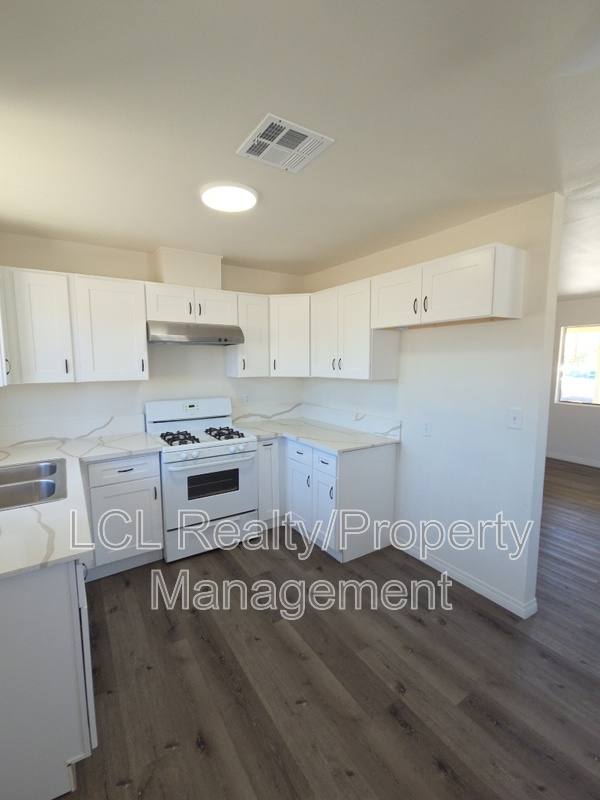House for rent at 44085 Palm Ave, Hemet, CA 92544