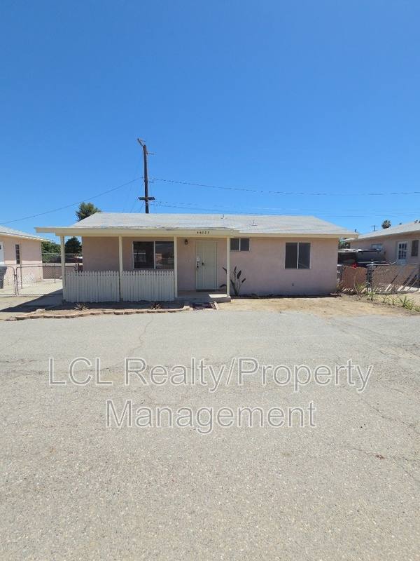 House for rent at 44085 Palm Ave, Hemet, CA 92544