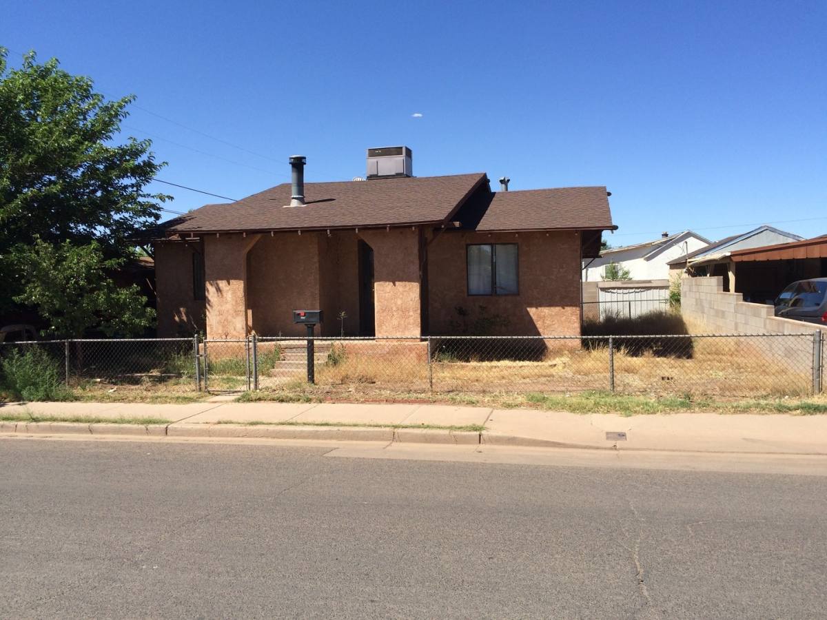 House for rent at 214 W Cherry St, Winslow, AZ 86047