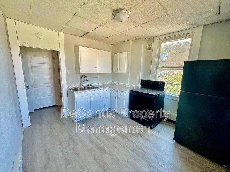 Apartment for rent at 810 Amity St #2, Homestead, PA 15120