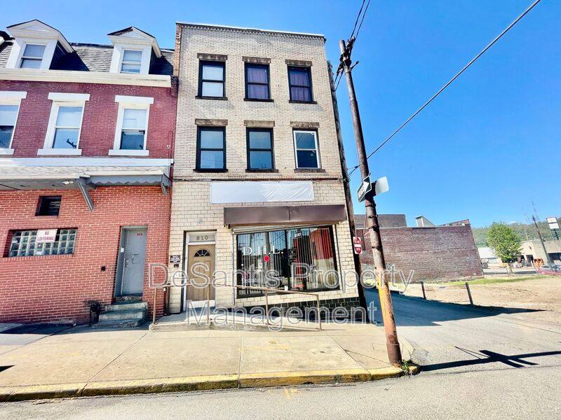 Apartment for rent at 810 Amity St #2, Homestead, PA 15120