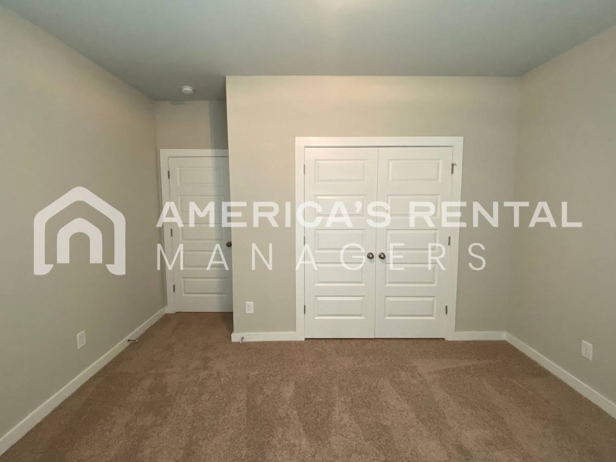 House for rent at 170 Ridge View Circle, Jemison, AL 35085